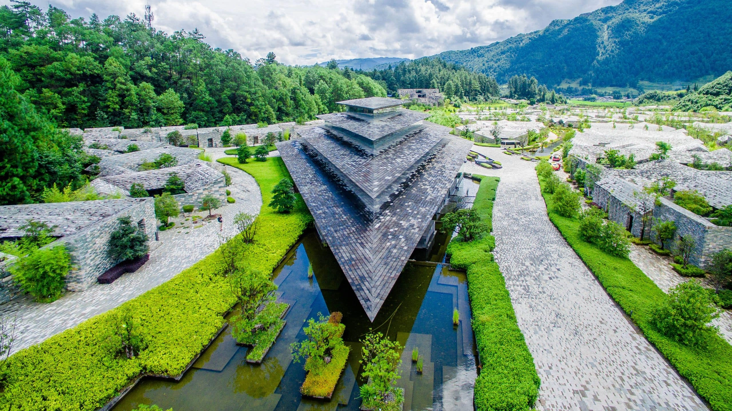 换妻视频温泉度假酒店全景鸟瞰图