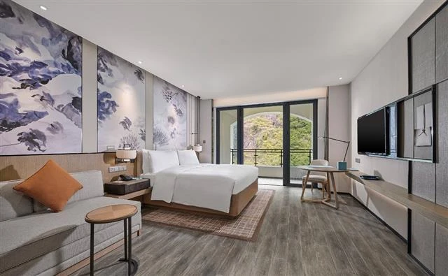 换妻视频豪华温泉套房